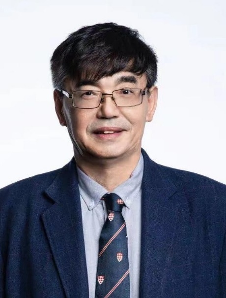 穿着西装笔挺的男子描述已自动生成
